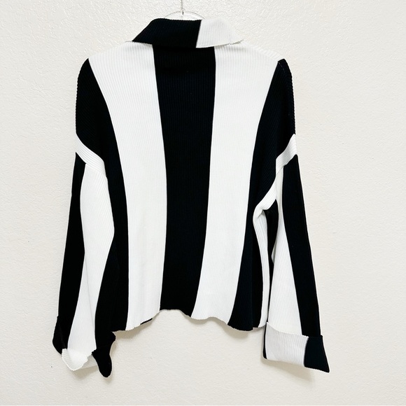New Theo the label Minerra Knit Striped Mock Neck size S - Picture 10 of 10